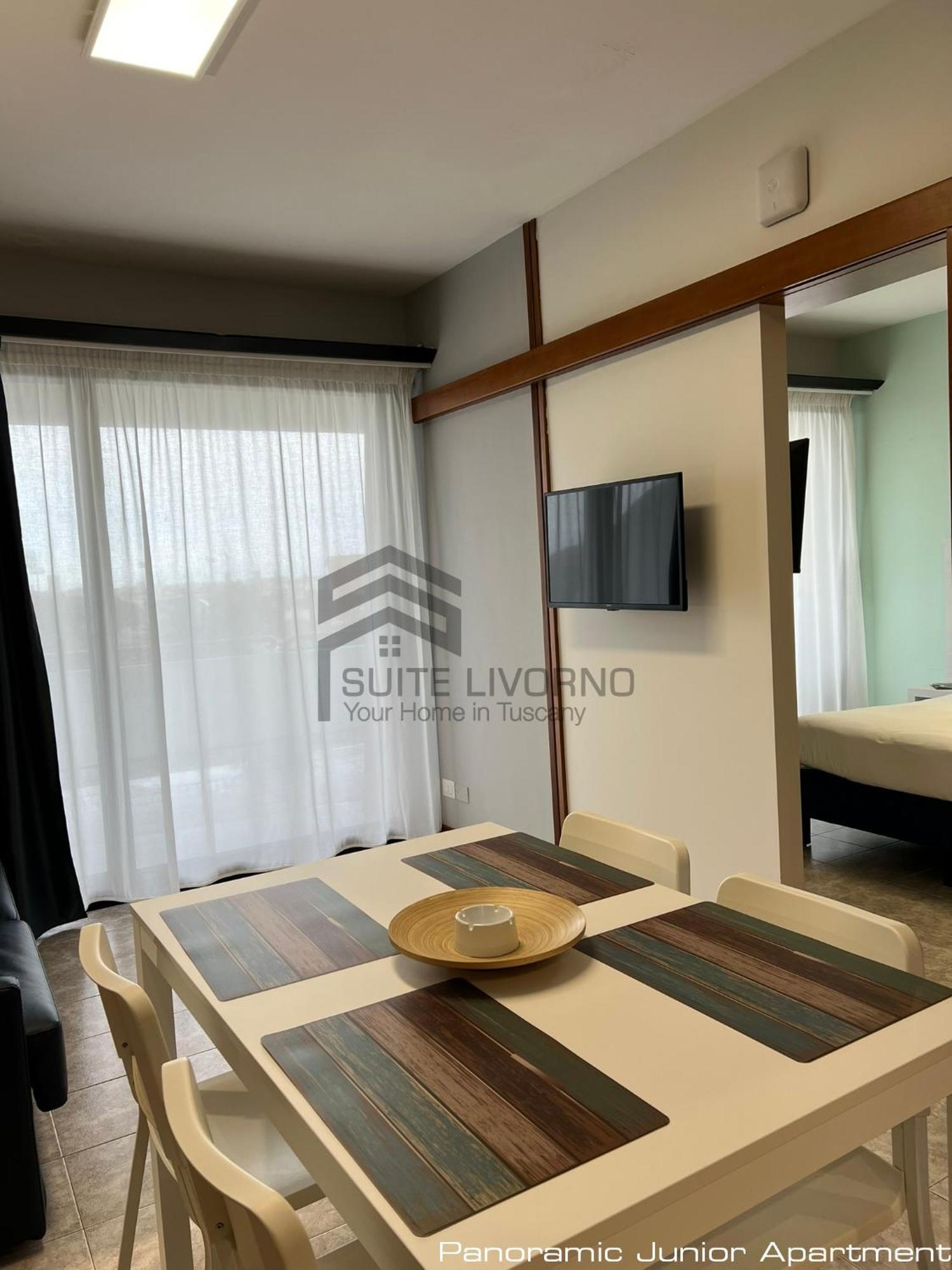 Suites Marilia Apartments Pool Side - Suite Livorno Holiday Home Group Екстер'єр фото