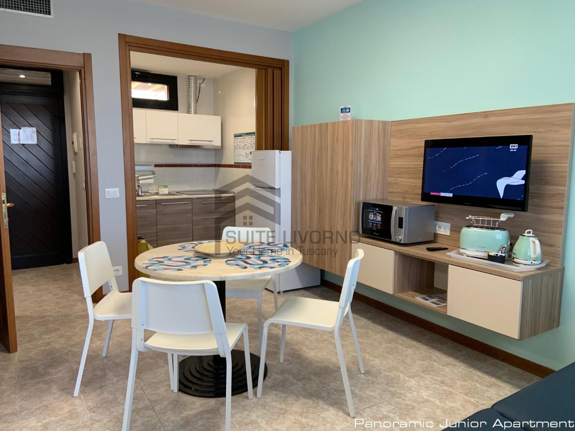 Suites Marilia Apartments Pool Side - Suite Livorno Holiday Home Group Екстер'єр фото