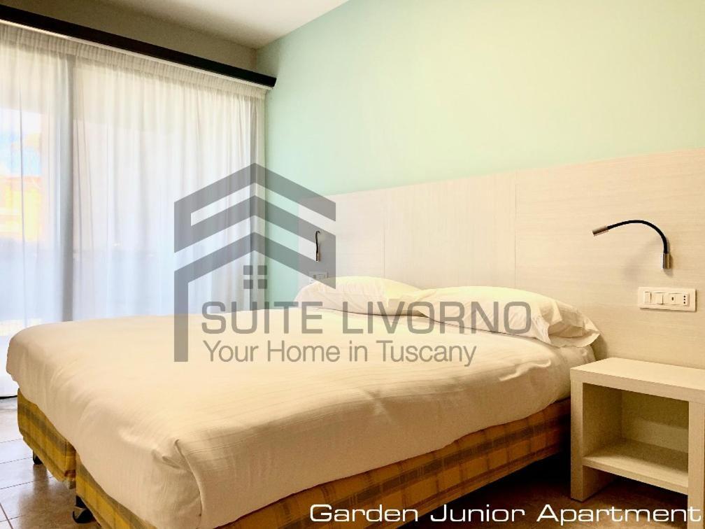 Suites Marilia Apartments Pool Side - Suite Livorno Holiday Home Group Екстер'єр фото