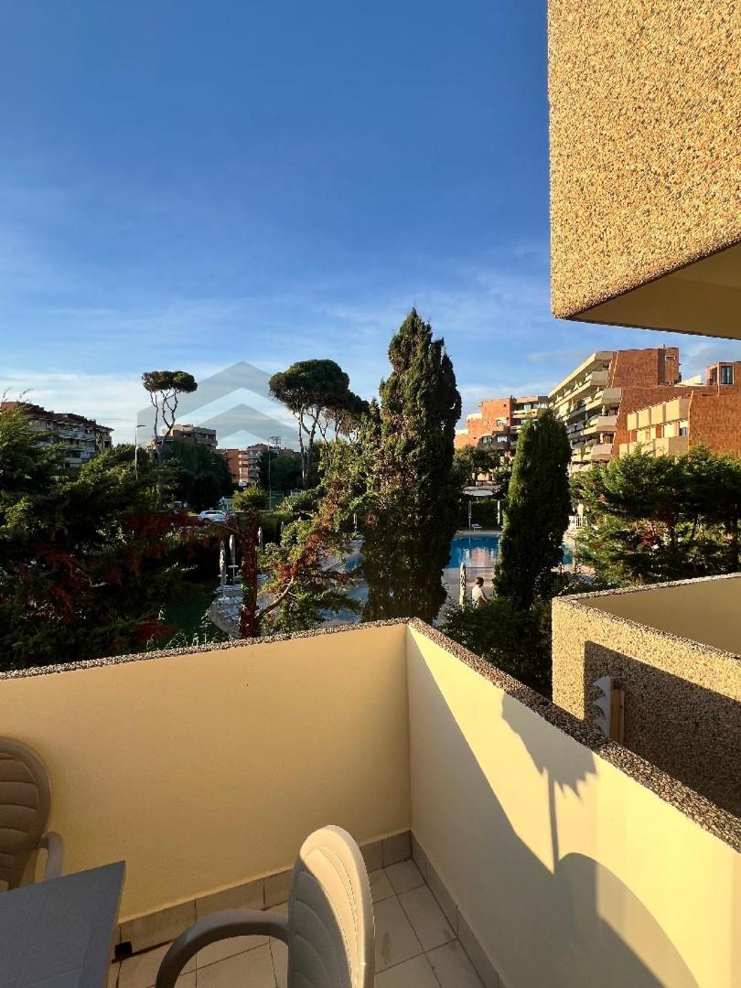 Suites Marilia Apartments Pool Side - Suite Livorno Holiday Home Group Екстер'єр фото